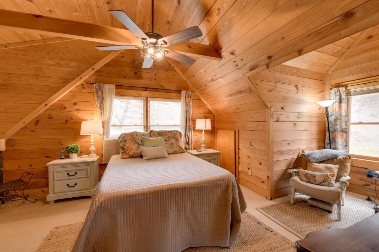 Creekside Bryson City Cabin With Private Hot Tub Exterior foto